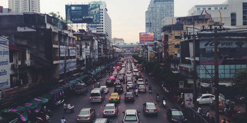 从经典案例看户外装备进化:如何为徒步与探险旅行选择可靠装备