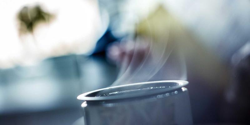 户外急救包必备物品清单：针对徒步旅行等不同场景的专业配置指南